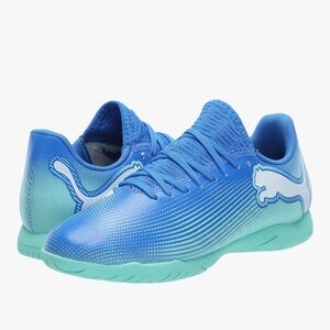 PUMA Unisex-Child Future Play Indoor Training Sneaker